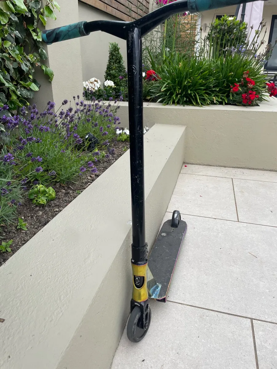 Scooter - Image 1