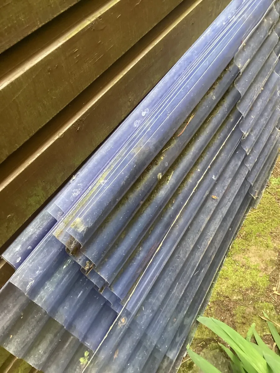 Corrugated, see through plastic sheeting - Image 2