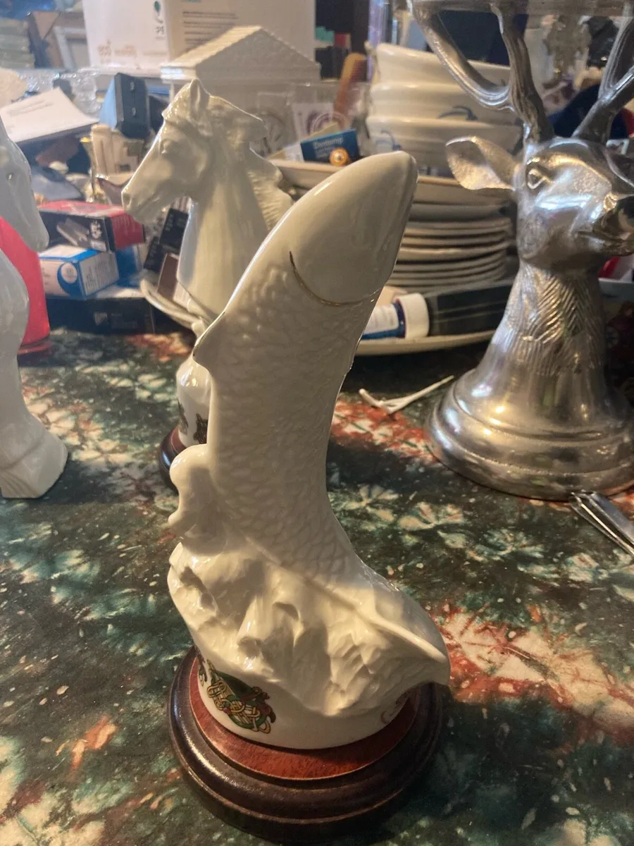 Cre Irish Celtic porcelain figures free postage - Image 2