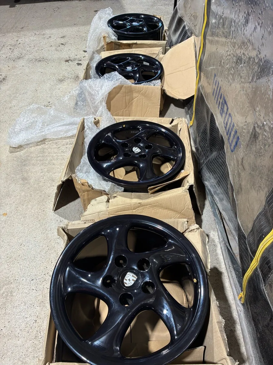 Alloy wheels - Image 1