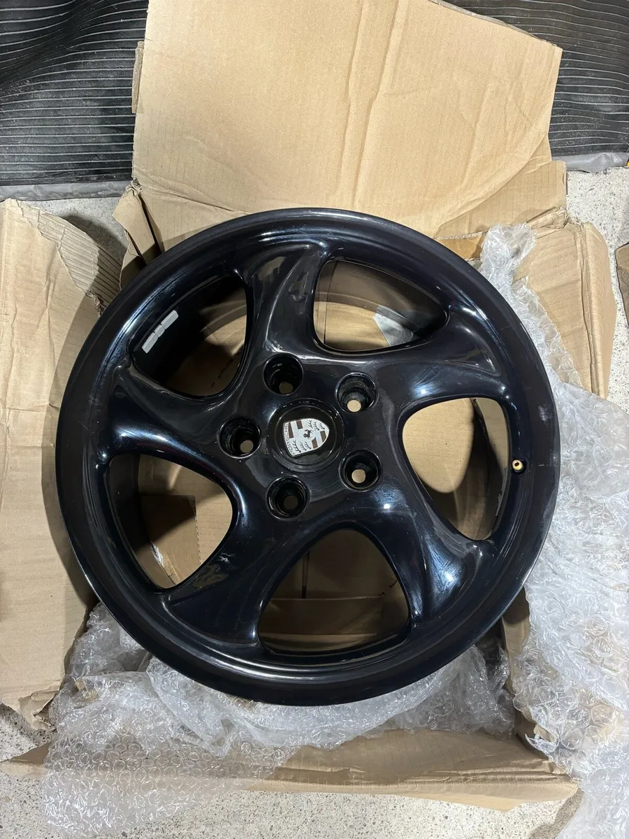 Alloy wheels - Image 4