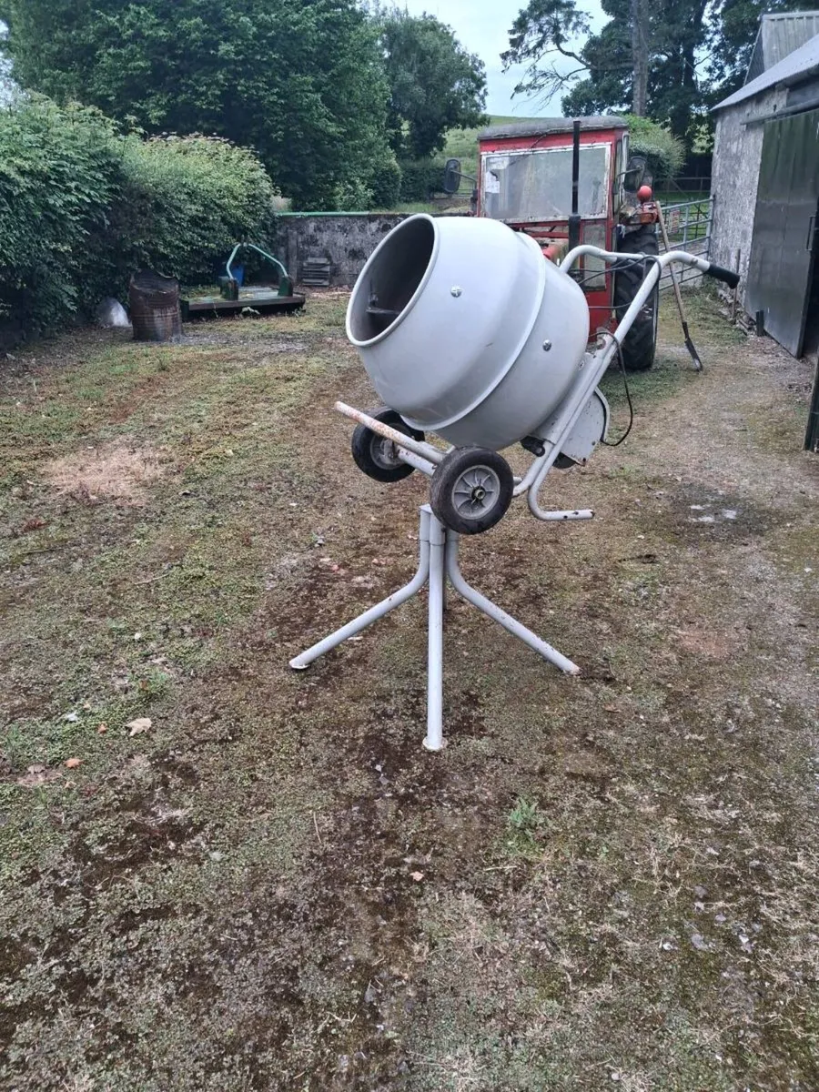 Electric cement  mixer - Image 1