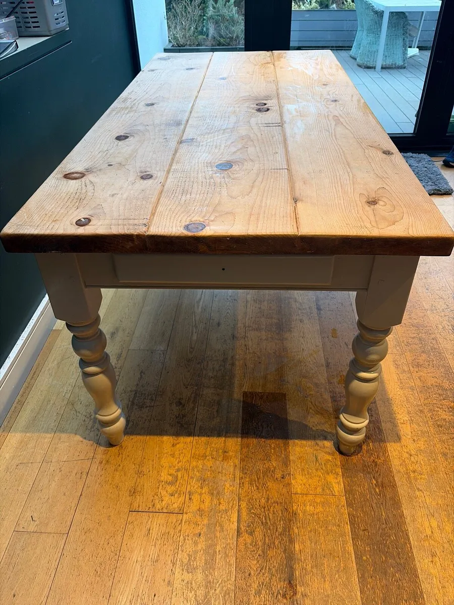 Dining table - Image 2