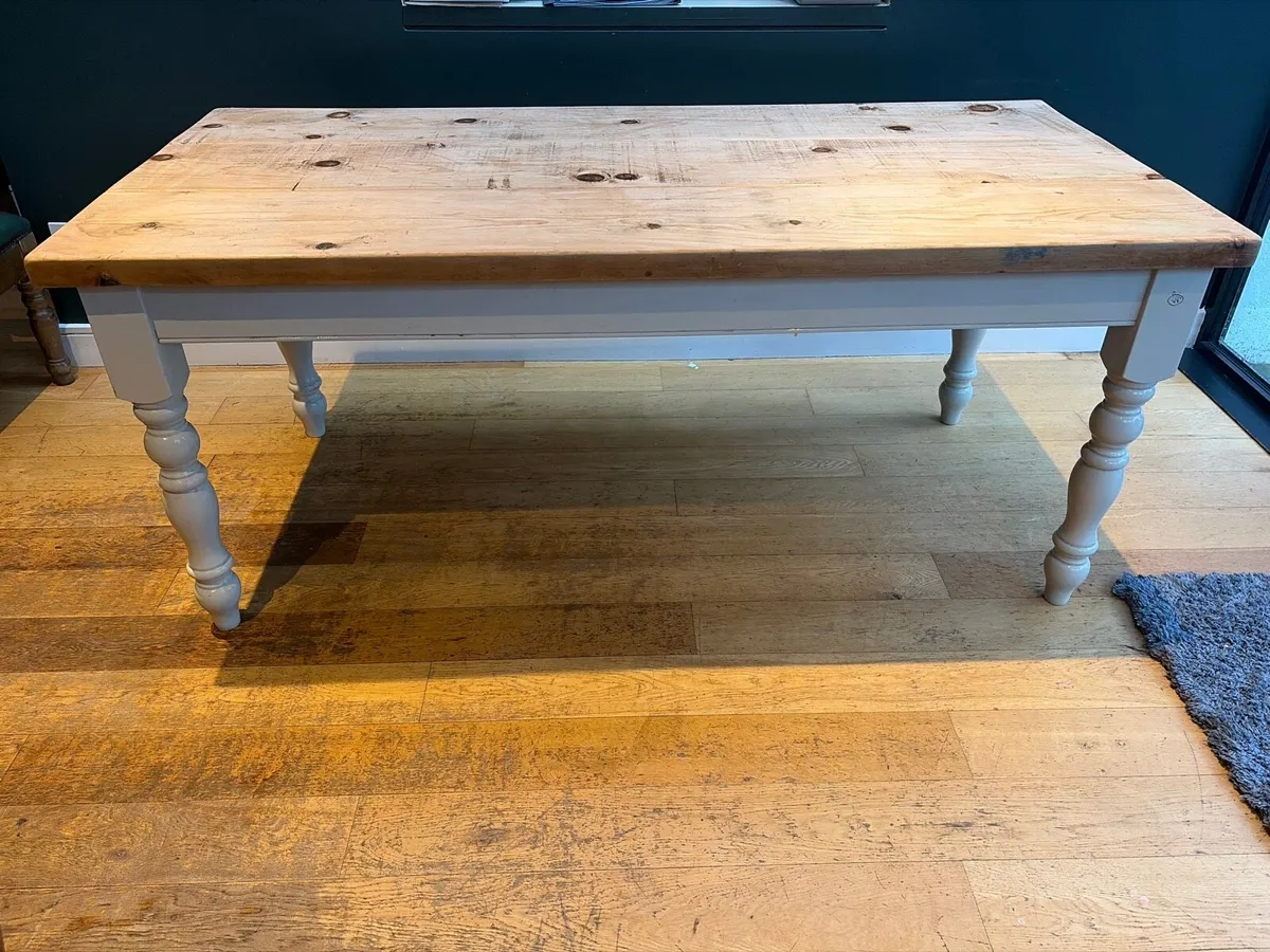 Dining table - Image 3