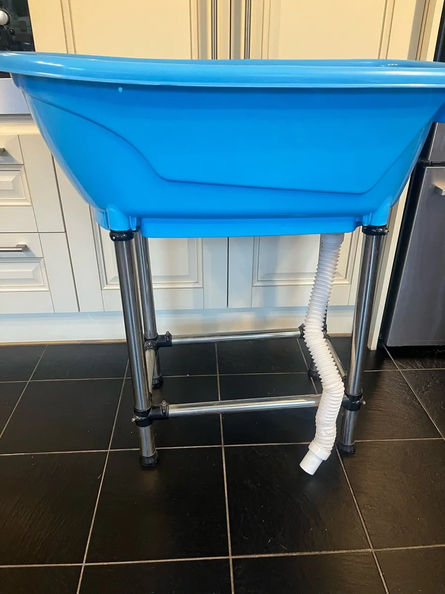 Dog bath - Image 1