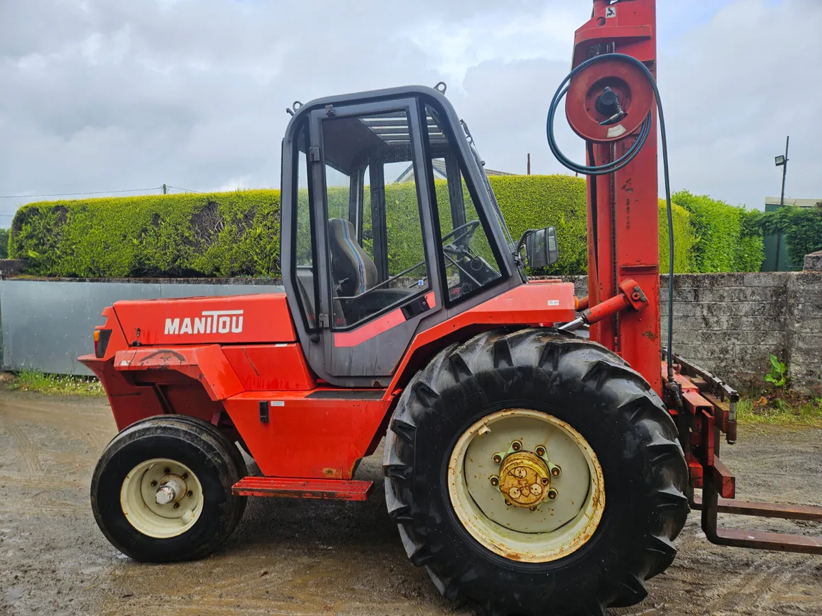 Forklift - Image 4