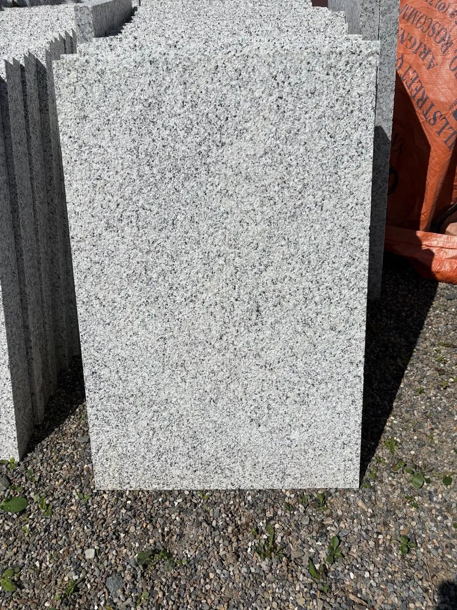 Granite patio slabs - Image 1