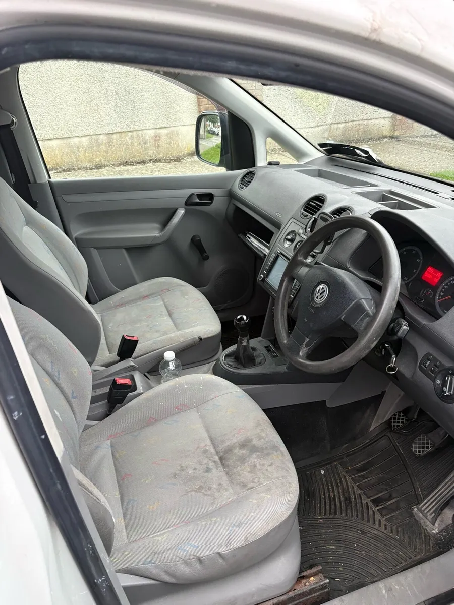Vw caddy 1.9 2009 - Image 4
