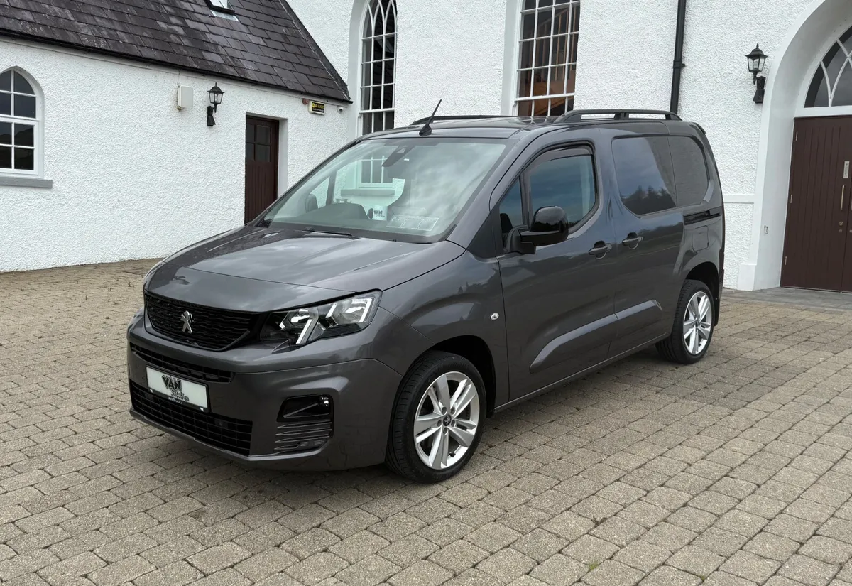 2021 Peugeot Partner Professional Plus NO VAT! - Image 3