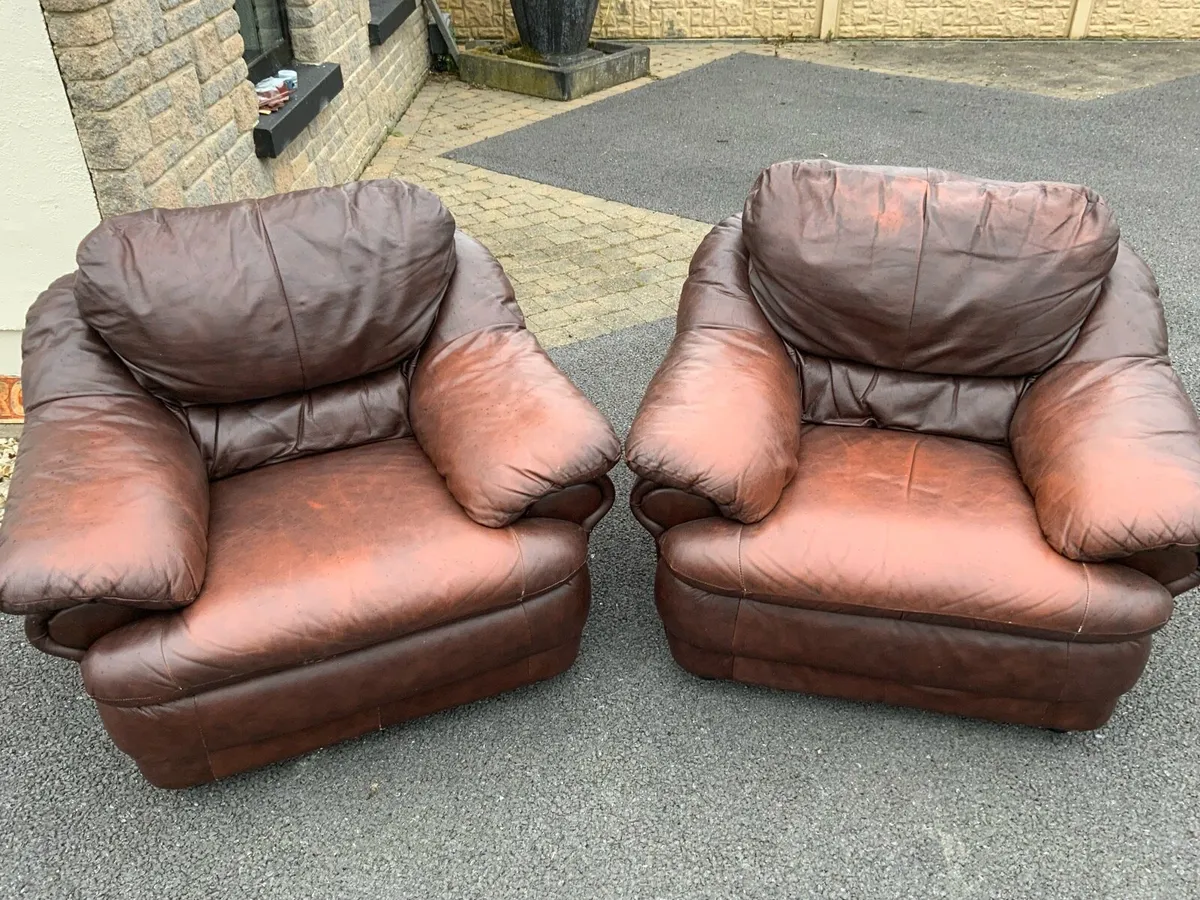 Leather suite singles 250euro the LOT (make offer - Image 4