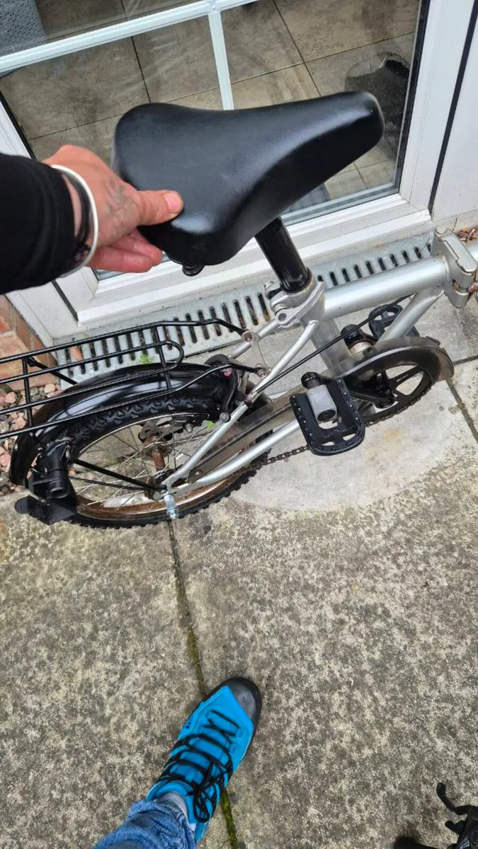 Sterling townsend folding bike 16inch wheels - Image 2