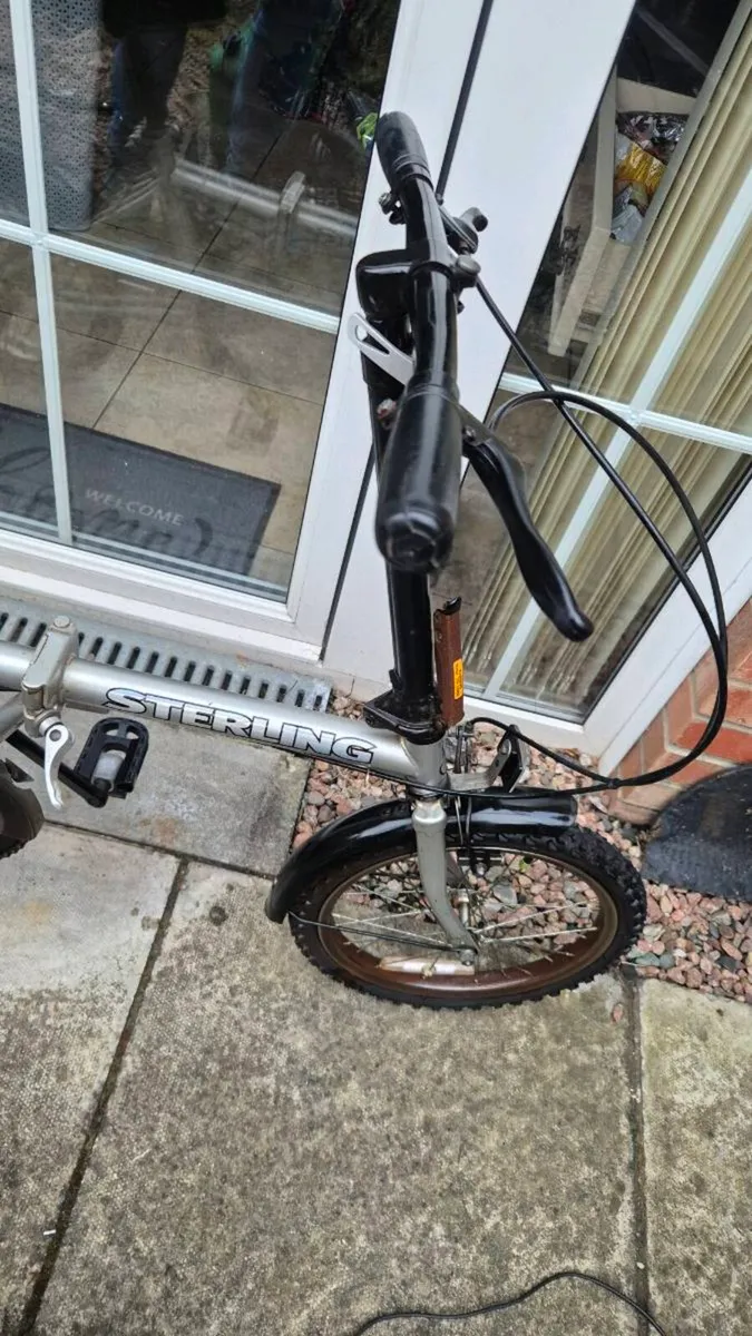Sterling townsend folding bike 16inch wheels - Image 3