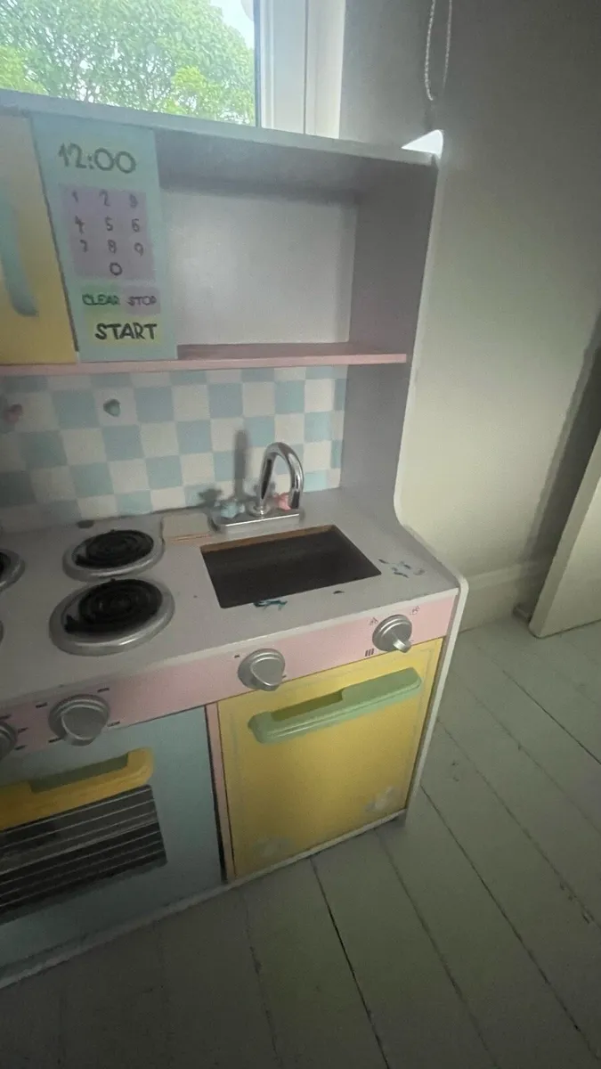 Wooden toy kitchen - Image 3