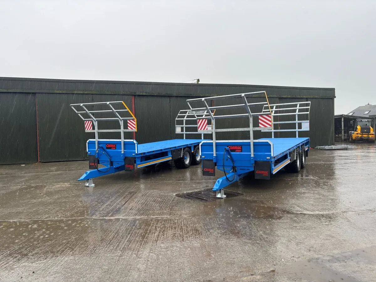 24 foot bale trailer,and tipping traliers - Image 2