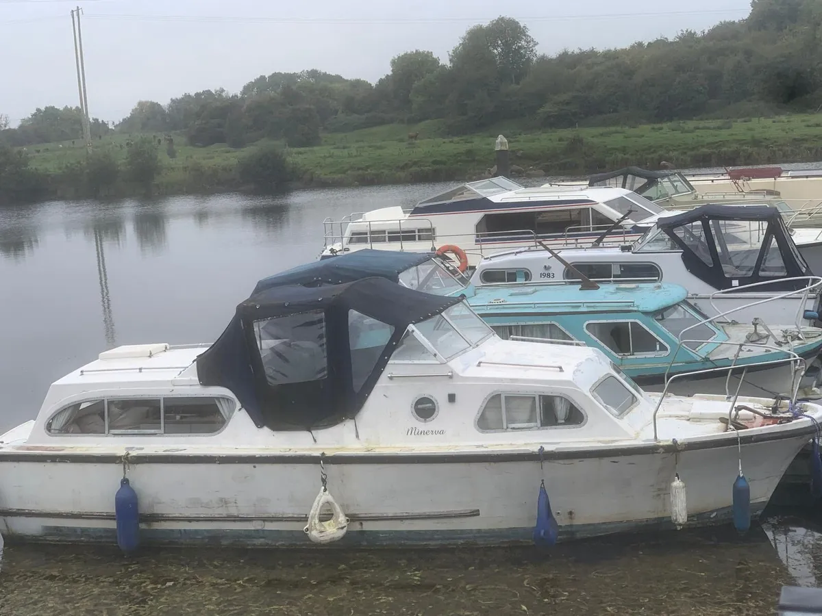 Elysian 27 Cruiser boat - Image 1