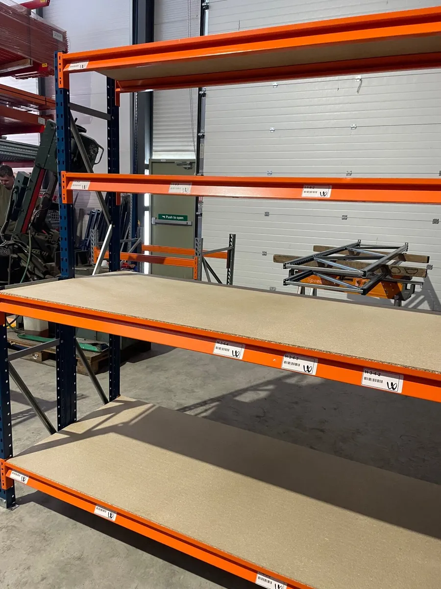 Pallet racking and workbench - Image 4