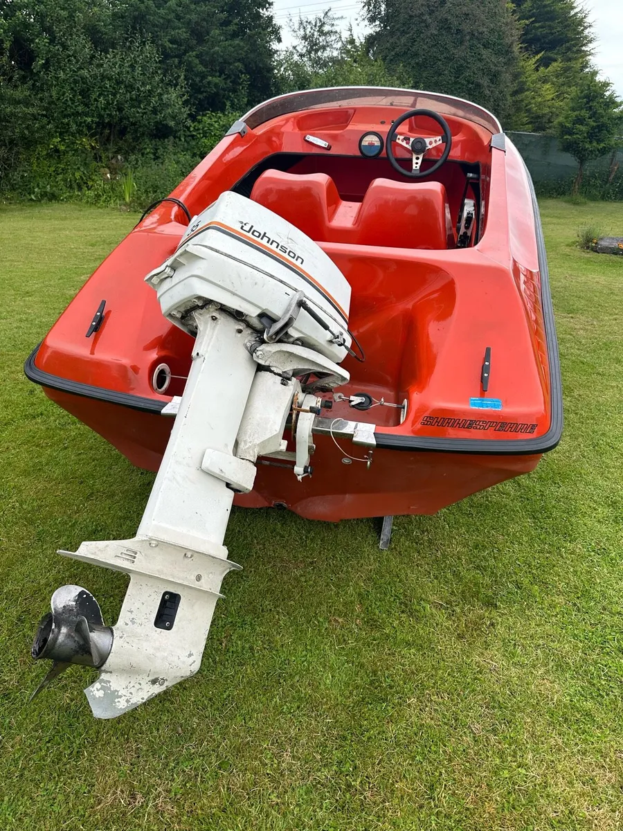 Shakespeare Speed Boat 14ft – Johnson 35hp - Image 4