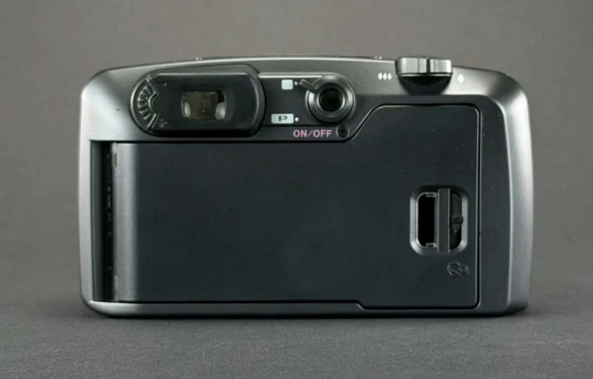 Pentax Espio 140 film camera - Image 2