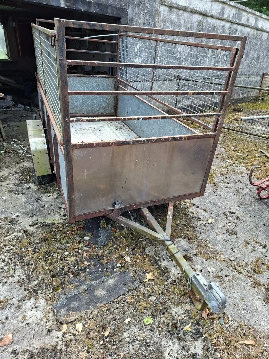 Trailers - Image 1