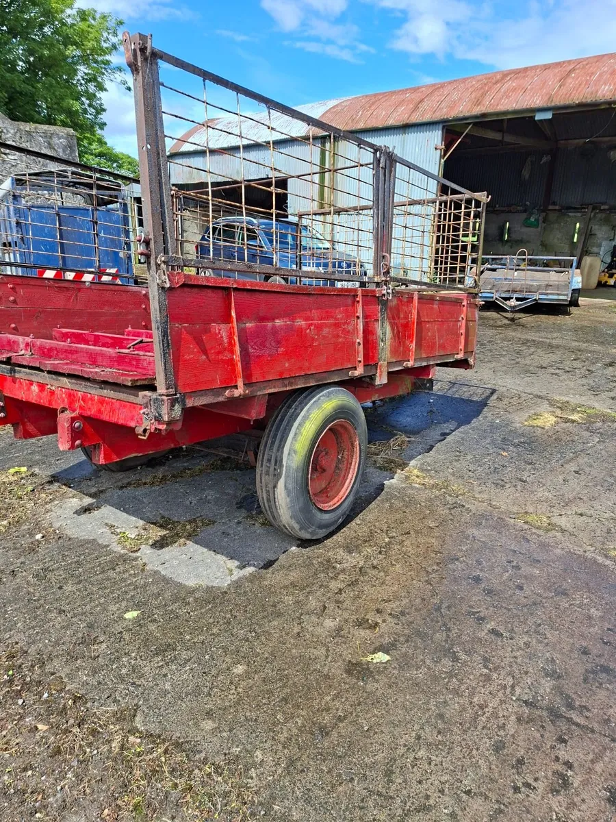 Trailers - Image 3