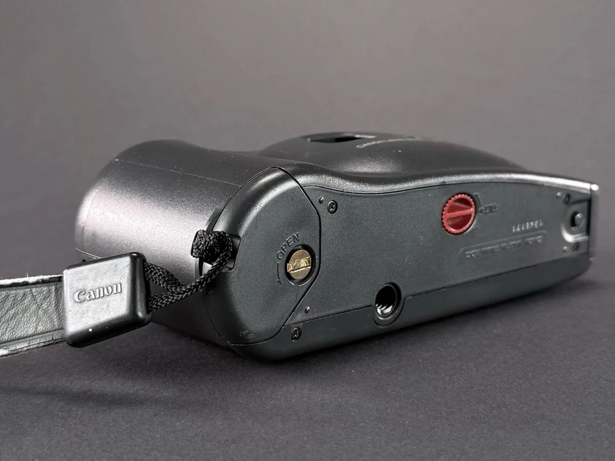 Canon Sure Shot Ace 35mm film camera - Image 4