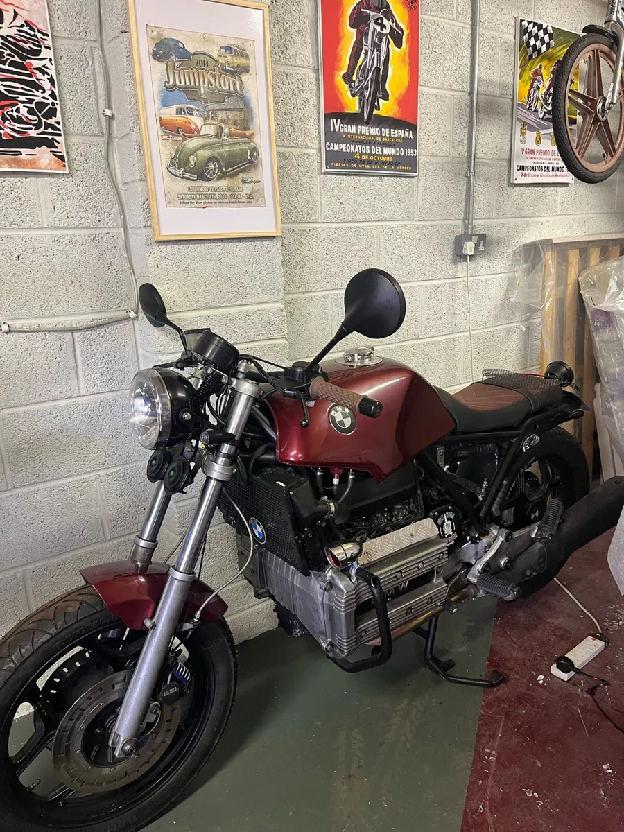 Vintage motorcycle - Image 1