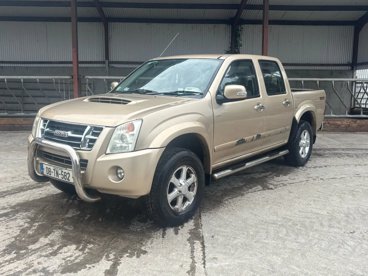 Isuzu DMAX - Image 1