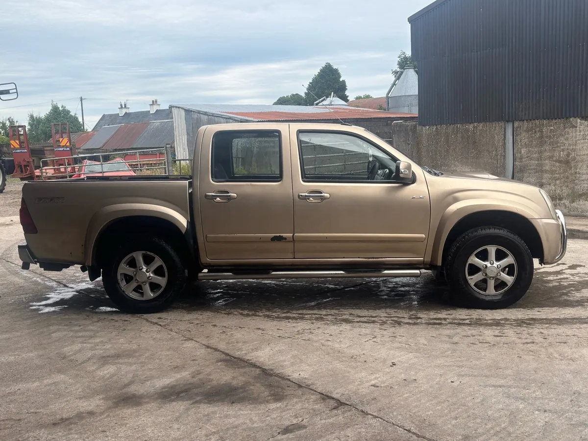 Isuzu DMAX - Image 4