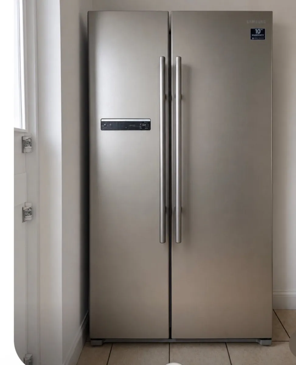Samsung American Fridge Freezer - Image 1