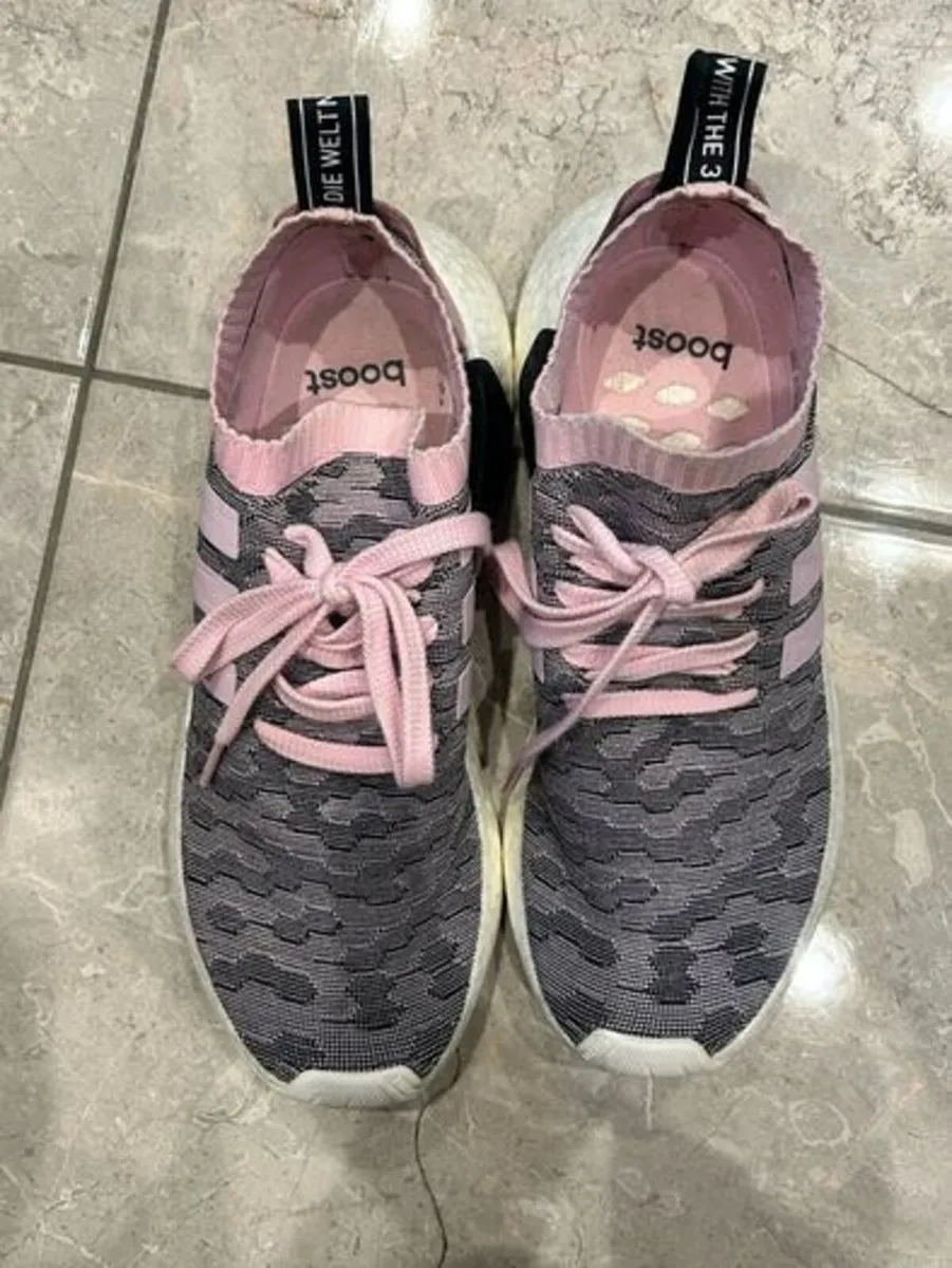 Adidas Boost Womens trainers 8uk 42eu - Image 4