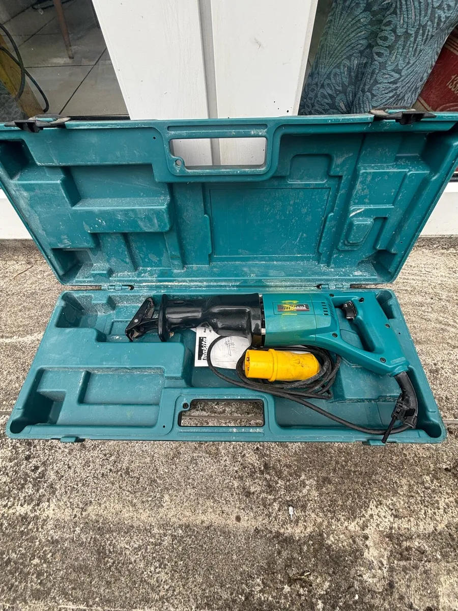 Makita saw - Image 1