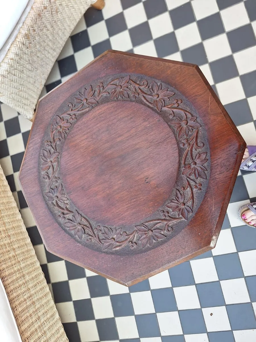 Occasion Table - Image 2