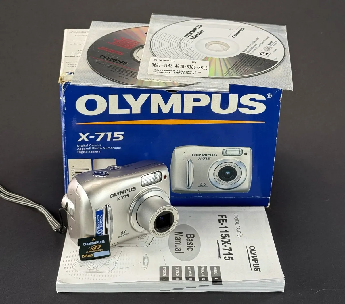 Olympus X-715 retro digital camera - Image 1