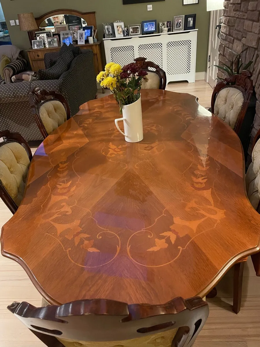 Dining table and chairs - Image 4