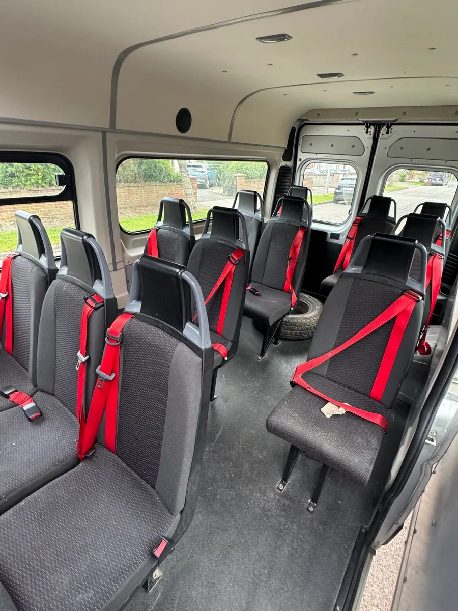 Minibus seats - Image 1