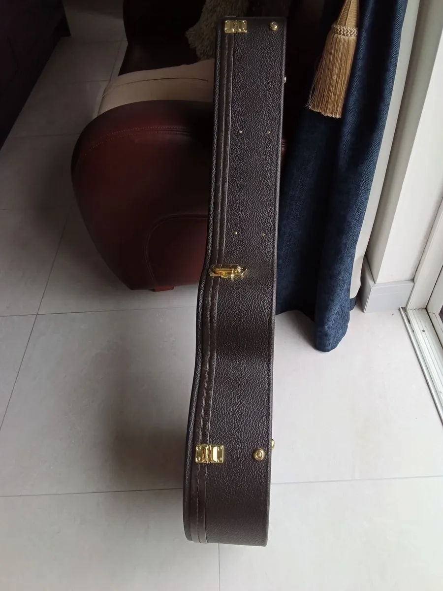 Guitar - Image 3