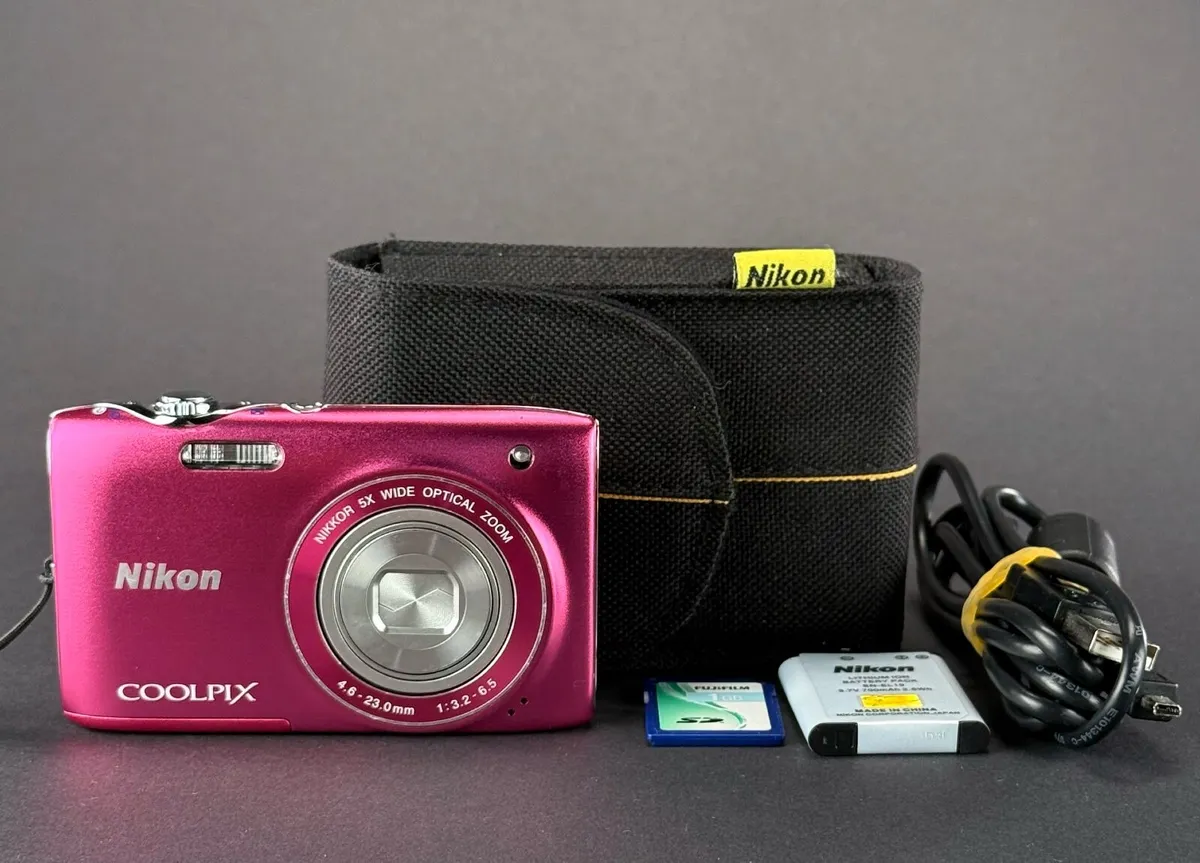 Nikon Coolpix S3100 digital camera pink - Image 1