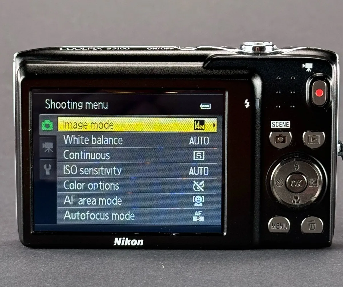Nikon Coolpix S3100 digital camera pink - Image 4