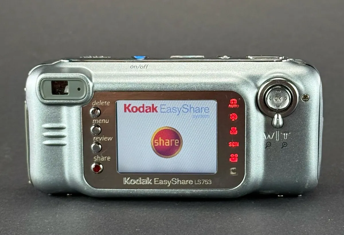 Kodak EasyShare LS753 digital camera - Image 3