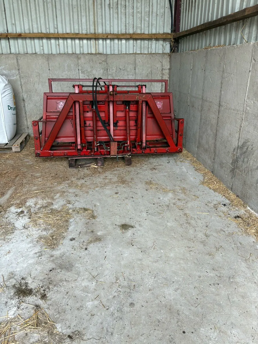 Silage push off rake - Image 1