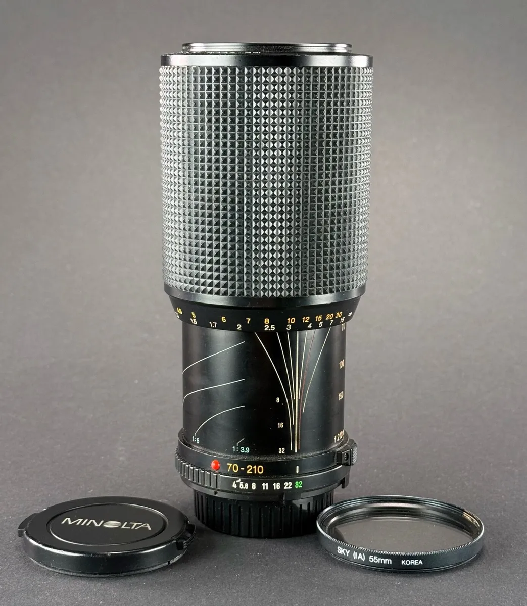 Minolta MD Zoom 70-210mm f/4 - Image 1