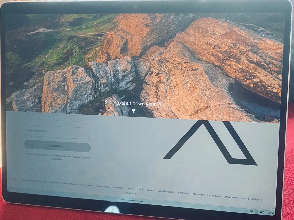 Surface pro - Image 4