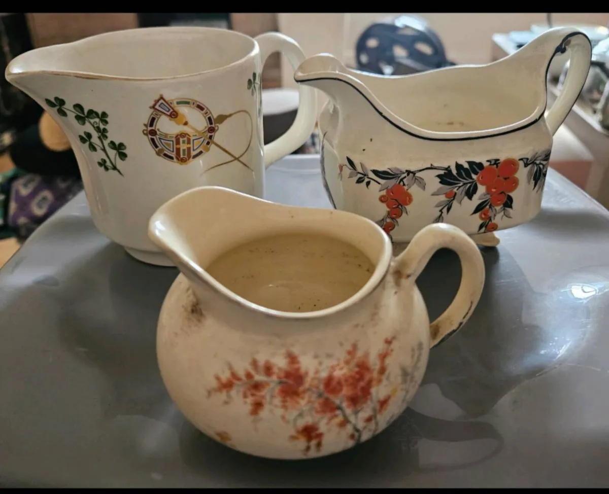 5 Small Jugs - Image 3