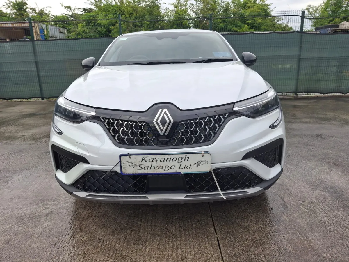 252 Renault Arkana Hybrid Automatic - Image 4