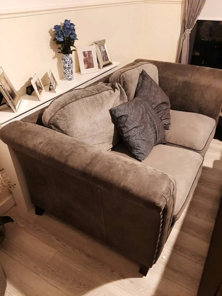 Sofa - Image 2