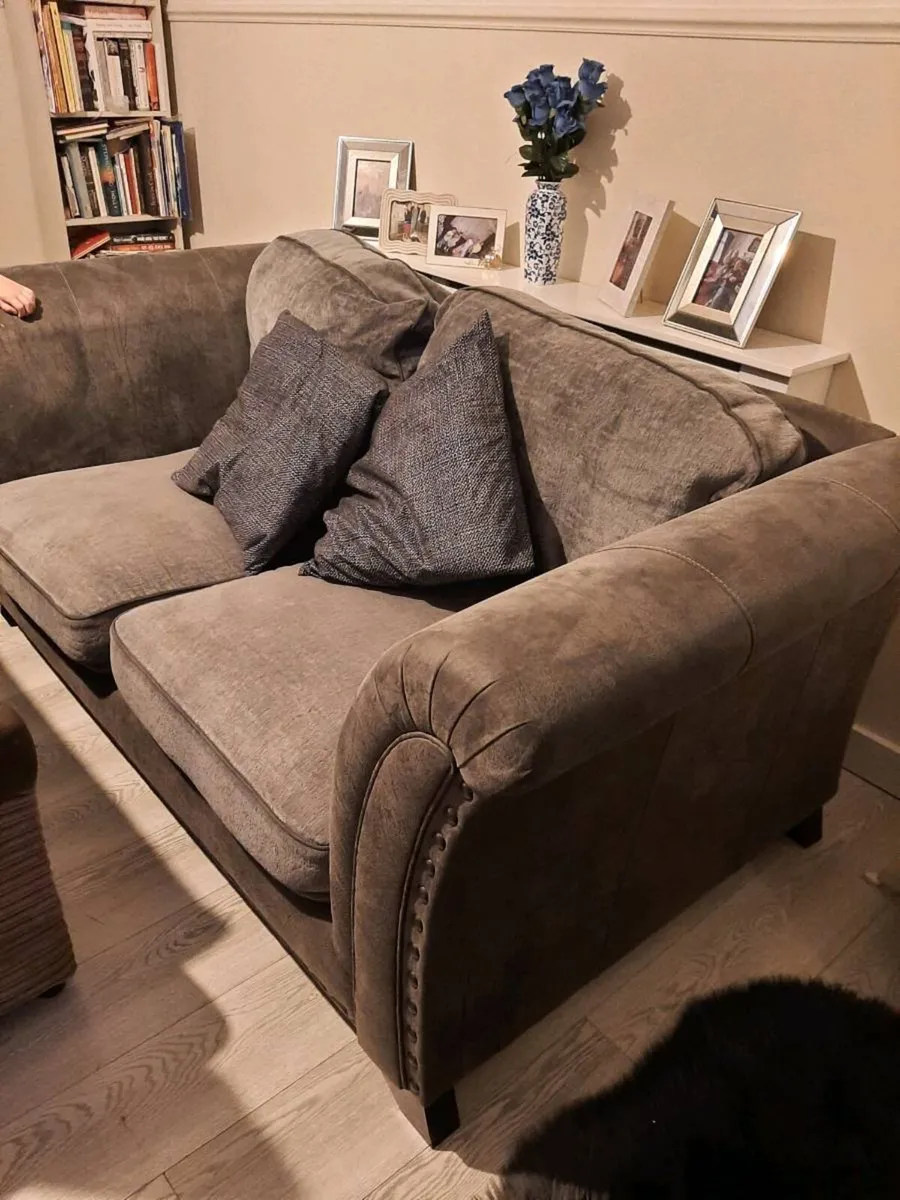 Sofa - Image 3