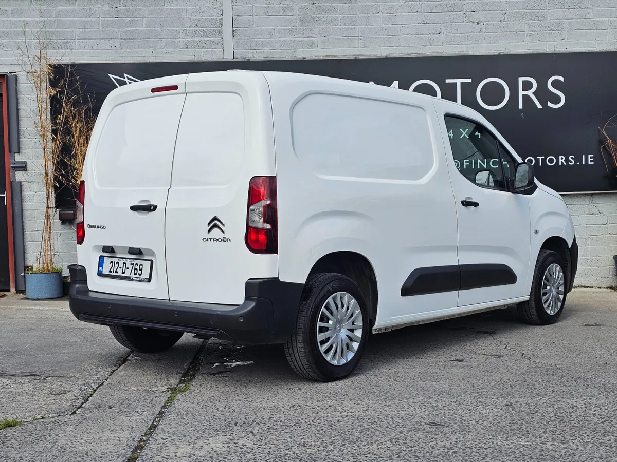 CITROEN BERLINGO // 3 SEATS // BIG SPEC - Image 4