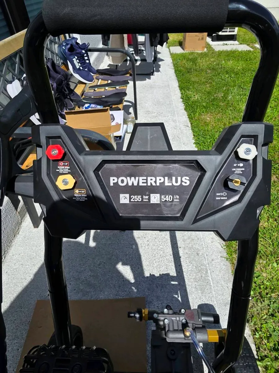 Pressure Washer - Image 3