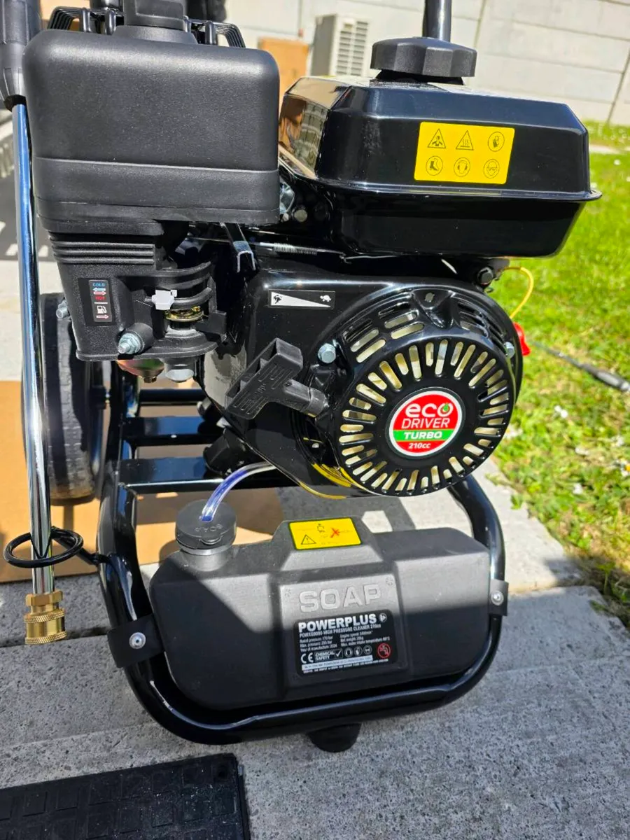 Pressure Washer - Image 4