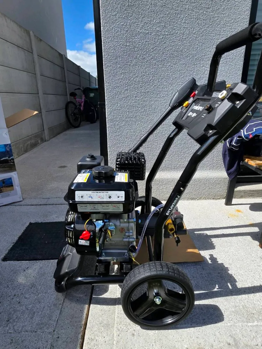 Pressure Washer - Image 2